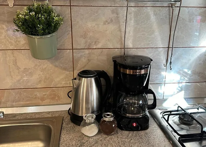 Deluxe Uniri 布加勒斯特