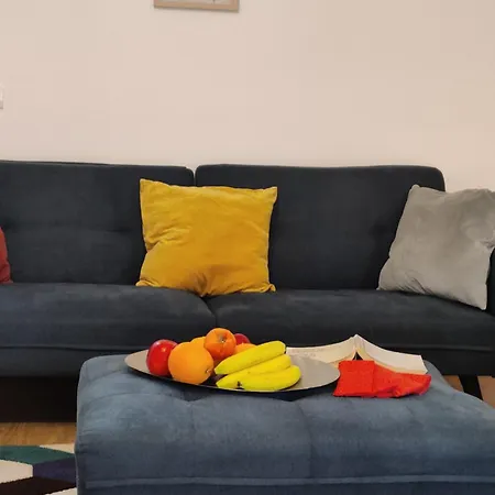 Deluxe Uniri Bukarest