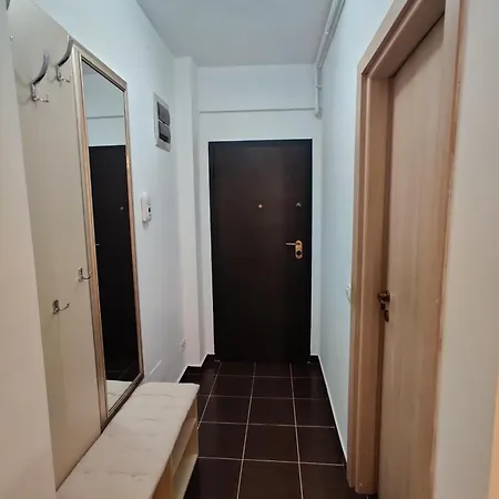 Deluxe Uniri Bukarest