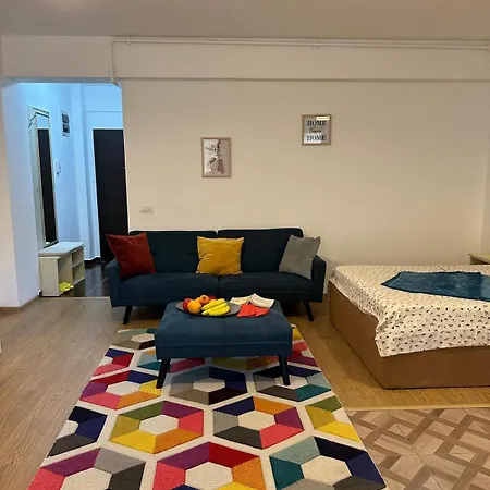 Deluxe Uniri * Bukarest